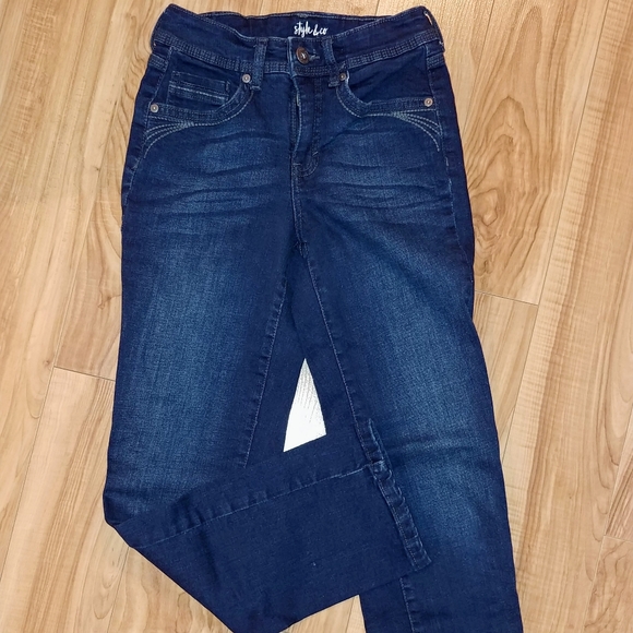 Jeans - Picture 4 of 5